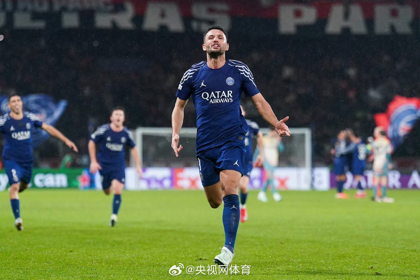 乐动官方网站 -关于VAR判罚再引争议，巴黎圣日耳曼对阵尤文图斯裁判判点引发巨大争议的信息